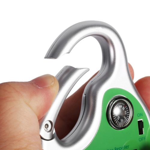 Hordozható napelemes szúnyogriasztó készülék kültéri használatra