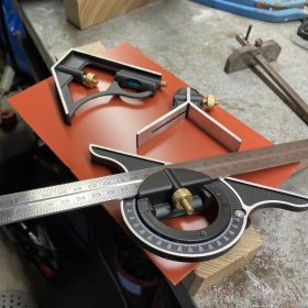   Multifunkciós fém vonalzó szögmérővel, vízmértékkel és precíziós méréshez