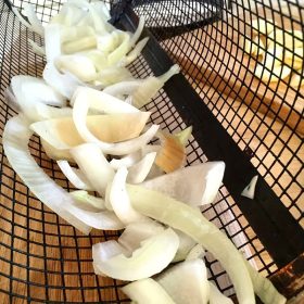   Henger alakú grillező kosár, 20cm - ideális forgatható sütéshez és grillezéshez