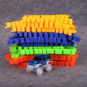   Autópálya játék szett világító autóval gyerekeknek és családi szórakozáshoz