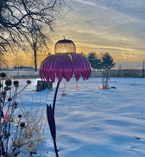 Virág madáretető, kerti dekoráció