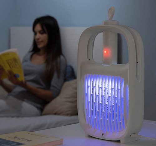 InnovaGoods 2 az 1-ben újratölthető szúnyogriasztó lámpa és rovarölő ütő