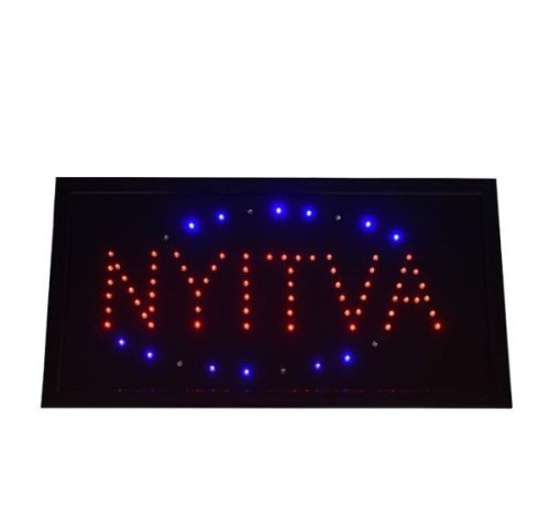 Nyitva LED Tábla