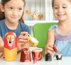 Fa matrjoska játék állatfigurákkal