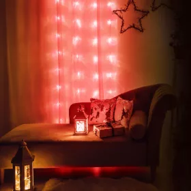   Family Fényfüggöny - 48 db piros LED - 60 x 120 cm - 2 x AA