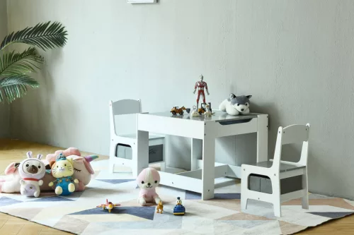 ECOTOYS fa gyerek bútor szett asztallal, krétatáblával és 2 székkel