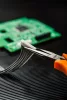 NEO TOOLS HOSSZÚCSŐRŰ FOGÓ 130MM 25 év garanciával 01-102