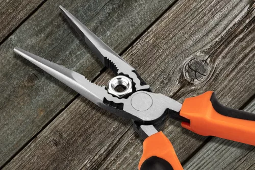 NEO TOOLS Hosszúcsőrű fogó 200MM 40% EnergiaMegtakarítás, csavarlazító fogazattal 25 év garanciával 01-155
