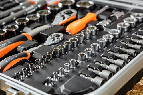 NEO TOOLS Szigetelt szerszámkészlet 108db, kofferben 01-310-1