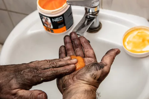 NEO TOOLS Kéztisztító paszta 500g, ragasztó, gyanta, szilikon, lakk, festék, poliuretán hab és polimer 10-401
