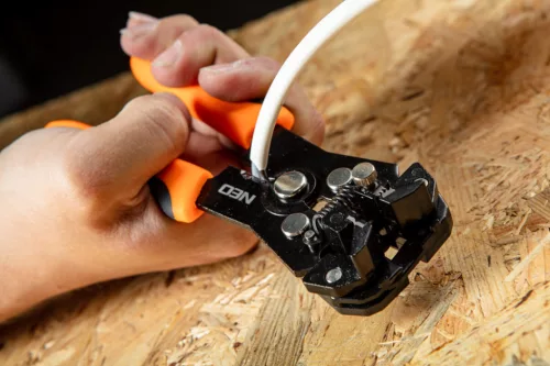 NEO TOOLS Kábelcsupaszító AUTOMATA 180mm 01-534