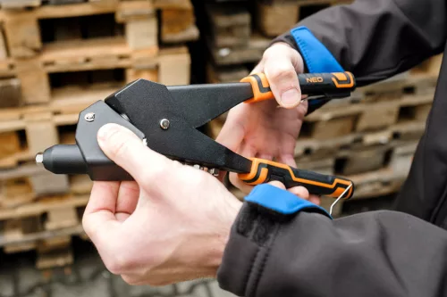 NEO TOOLS Popszegecshúzó, multi fejbeállítás, acél és alumínium szegecsekhez, 2,4/3,2/4,0/4,8 mm 18-102-1