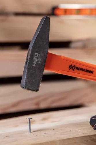 NEO TOOLS Általános kalapács 300g, üvegszál nyél, kétkomponensű markolat 25-143