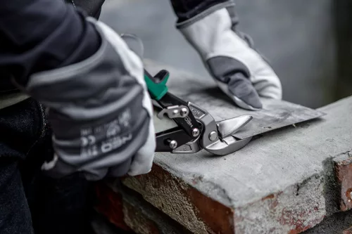 NEO TOOLS LEMEZOLLÓ 250mm, JOBBOS 31-055