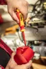 NEO TOOLS Csavarhúzó PH 1000V, szigetelt, PH1x4.5x80mm, S2 acél 25 év garanciával 04-138