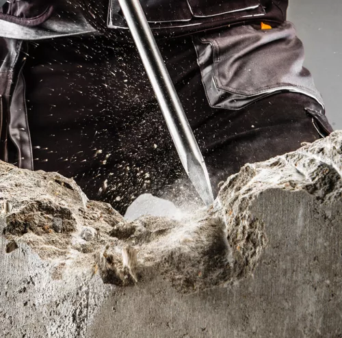 GRAPHITE Fúrókalapács vésőfunkcióval, SDS PLUS, 900W, 4J, fogas tokmány, tartozékok, koffer 3 év garanciával 58G860
