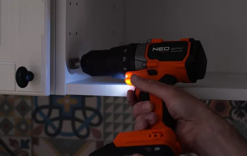 NEO TOOLS Akkus szénkefementes fúró, csavarozó, ütvefúró, Energy+, 100Nm 3 év garanciával 04-616