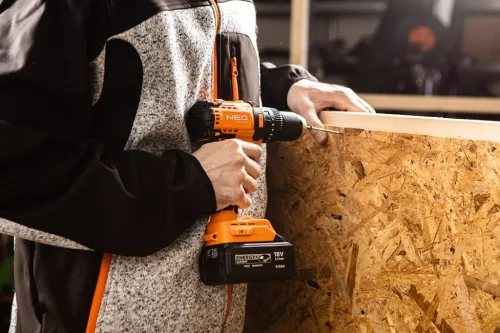 NEO TOOLS Akkus szénkefementes fúró, csavarozó, ütvefúró, Energy+, 18V Kompakt méret, 13mm fém tokmány, akku nélkül 3 év garanciával 04-619