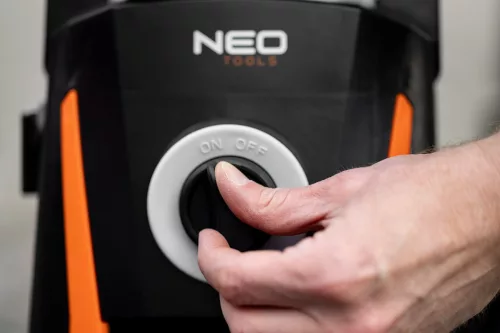 NEO TOOLS Magasnyomású mosó 2200W, max 165bar 04-631