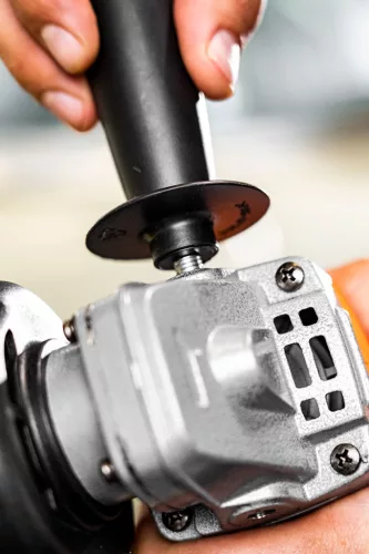 NEO TOOLS Polírozógép excenteres 710W, 125mm, 2000-4600/perc 3 év garanciával 04-700