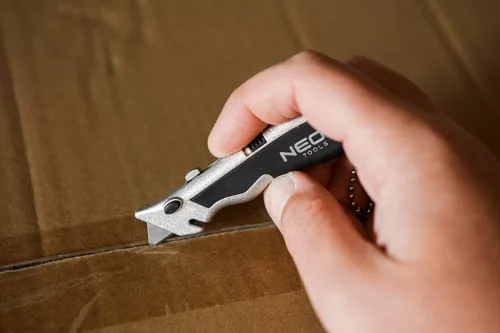 NEO TOOLS Trapézpengés kés, mini, alu ház, 4penge, Rendelési egység: 30db 63-703