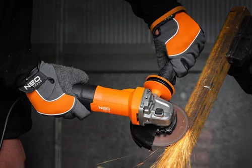 NEO TOOLS Sarokcsiszoló, 1000W, 125mm, fordulatszám szabályzó,3m-es gumikábel, 2 állású markolat, gyorszáras rögzítőanya 3 év garanciával 04-716