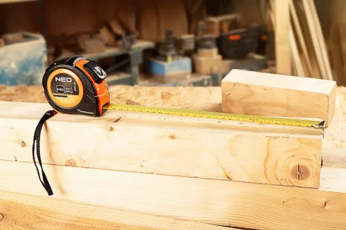 NEO TOOLS Mérőszalag 7,5 m/25 mm, acél, autostop + rögzítő 67-224