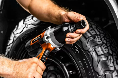NEO TOOLS Ütvecsavarozógép 1020W, 950Nm 3 év garanciával 04-720
