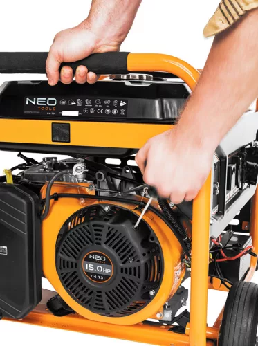 NEO TOOLS Áramfejlesztő, generátor, 6-6.5KW, 4 ütemű benzinmotorral 3 év garanciával 04-731