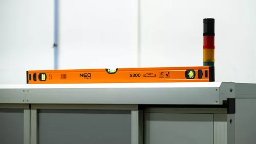 NEO TOOLS Vízmérték, alu, 3 libellás, S 300, 80cm 71-133