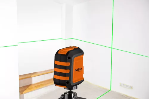 NEO TOOLS Lézeres szintező, önbeálló keresztvonallézer 15m, mágneses tartóval, zöld 2 év garanciával 75-106