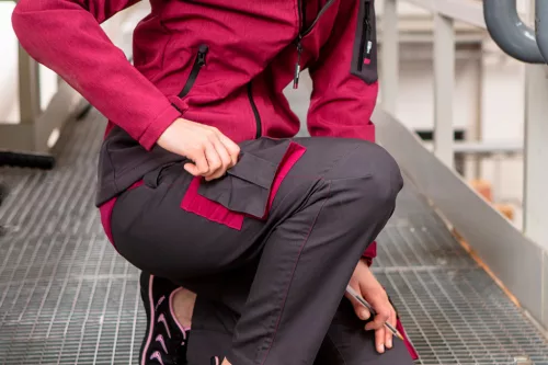 NEO TOOLS Női kantáros munkanadrág, 65% pamut, 35% polyester, 245 g/m2, XL 80-240-XL