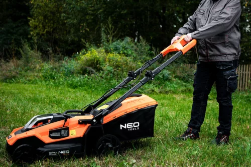 NEO TOOLS Munkavédelmi kabát, BASIC, L/54, 35% pamut, 65% polyester, Többfunkciós zsebek, gumírozott derék, CE EN341 81-410-LD