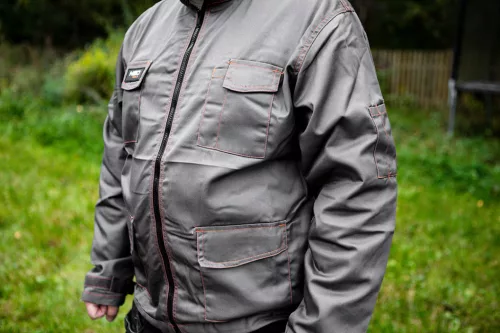 NEO TOOLS Munkavédelmi kabát, BASIC, XXL/58, 35% pamut, 65% polyester, Többfunkciós zsebek, gumírozott derék, CE EN341 81-410-XXL