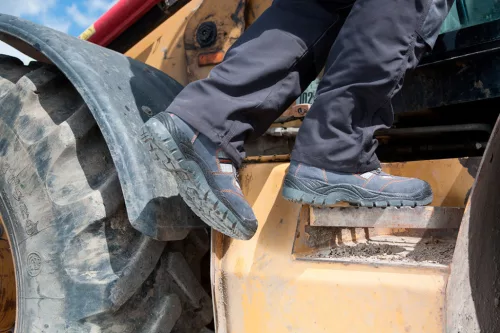 NEO TOOLS Munkavédelmi bakancs, velúrbőr, CE, 39, S1P SRA 82-040