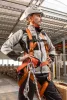 NEO TOOLS Munkavédelmi testhevederzet rögzítőövvel és lengéscsillapítóval 97-102