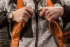 NEO TOOLS Munkavédelmi testhevederzet rögzítőövvel és lengéscsillapítóval 97-102