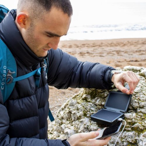 Powertraveller SOLAR ADVENTURER II napelem beépített akkumlátorral