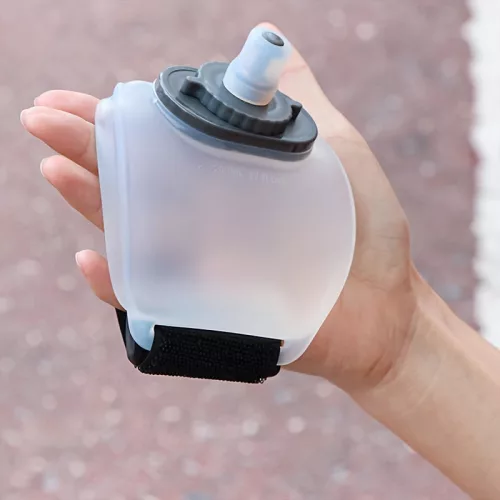 Két darab 200 ml-es csuklóra húzható víztároló sportoláshoz