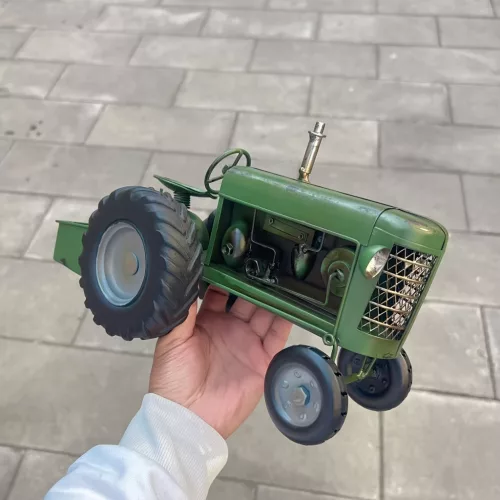 Dízel traktor - Egyedi otthoni dekoráció