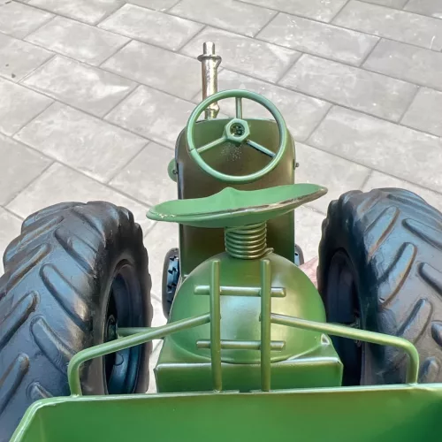 Dízel traktor - Egyedi otthoni dekoráció