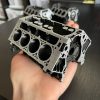 1Mini V8-as motorblokk alakú asztali szervező, tartó