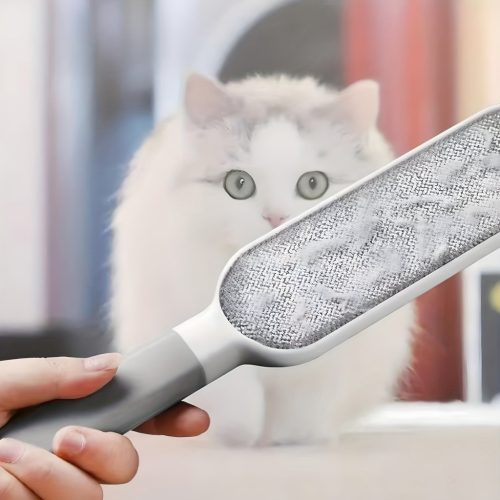 Szőrtelenítő kefe öntisztító tokkal